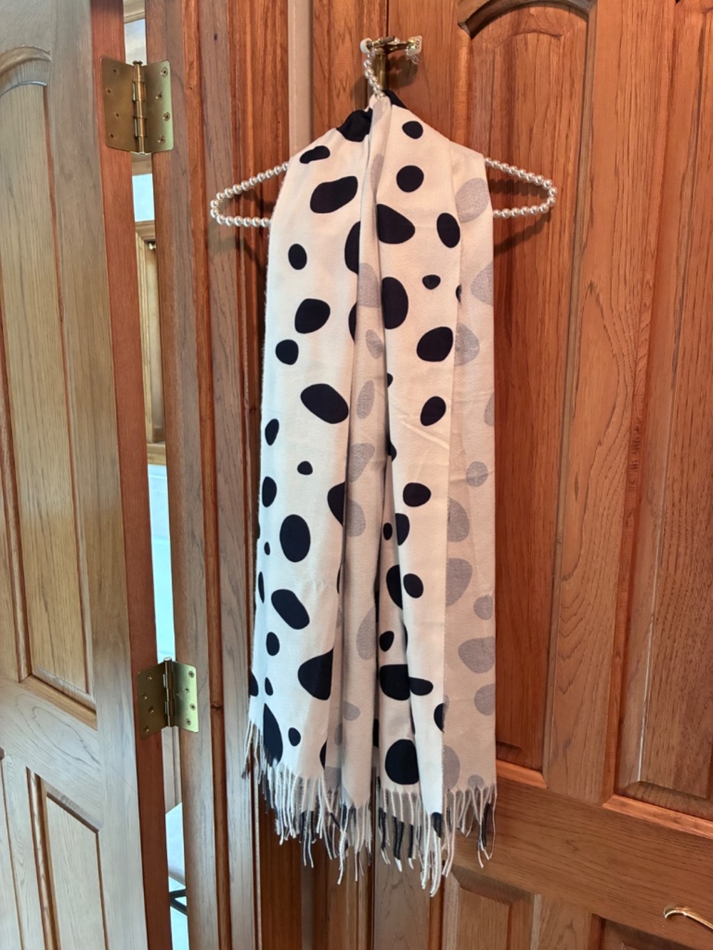 Scarf - Picture 2 of 4